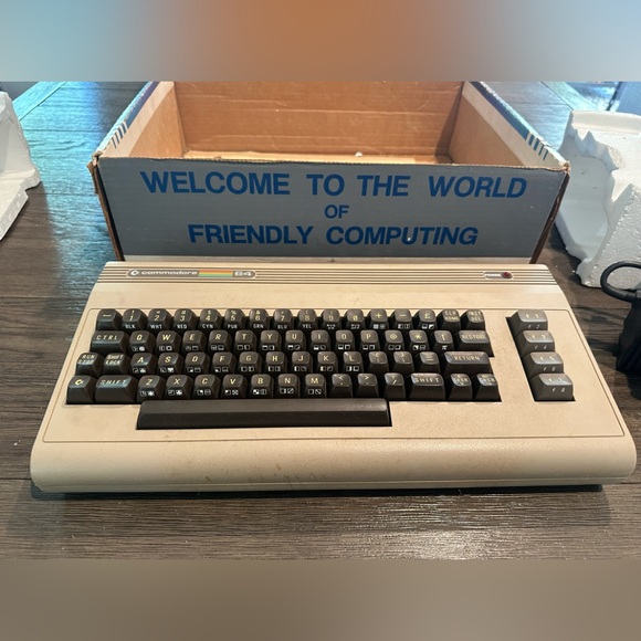 Original 80’s Commodore 64 - Picture 3 of 15